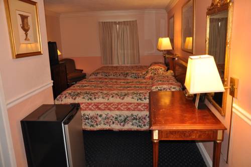 Imagen de la habitación del Hotel Super 8 By Wyndham Hayward Downtown. Foto 15