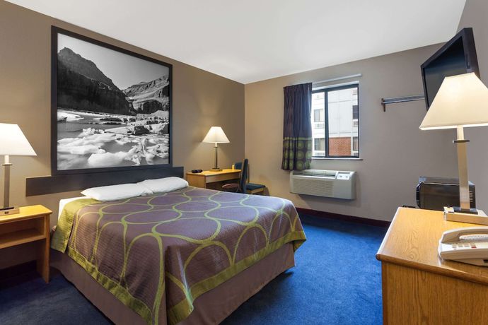 Imagen de la habitación del Hotel Super 8 By Wyndham Helena. Foto 5