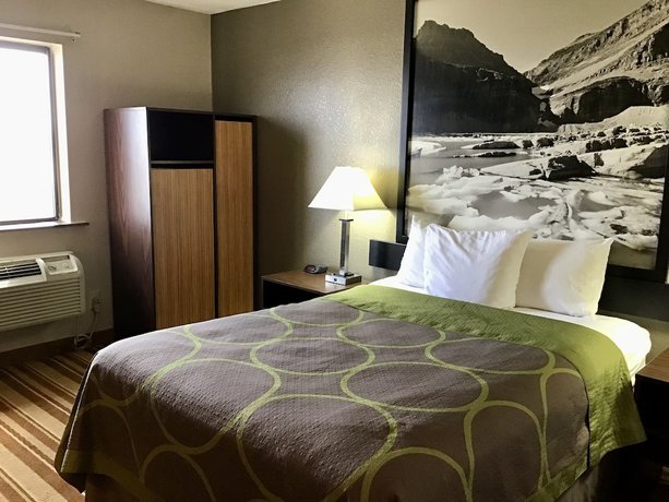 Imagen de la habitación del Hotel Super 8 By Wyndham Helena. Foto 11