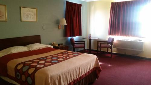 Imagen de la habitación del Hotel Super 8 By Wyndham Henderson North East Denver. Foto 5