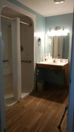 Imagen de la habitación del Hotel Super 8 By Wyndham Henderson North East Denver. Foto 6