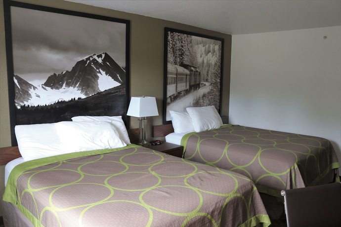 Imagen de la habitación del Hotel Super 8 By Wyndham Hinton. Foto 1