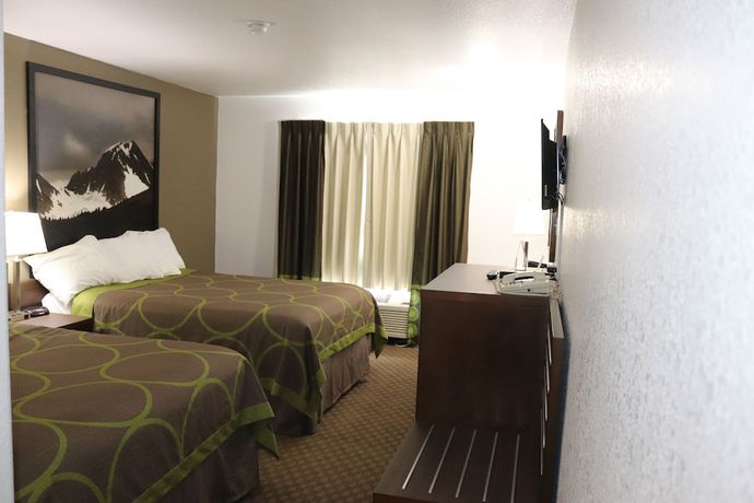 Imagen de la habitación del Hotel Super 8 By Wyndham Hinton. Foto 7