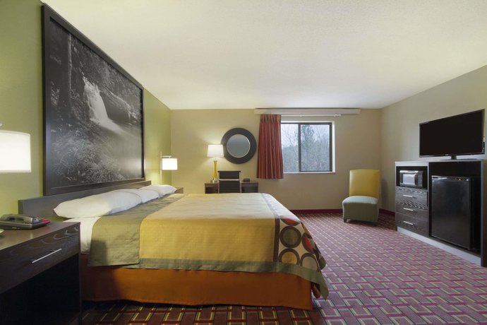 Imagen de la habitación del Hotel Super 8 By Wyndham Homewood Birmingham Area. Foto 1