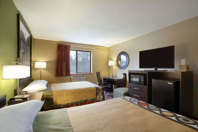 Imagen de la habitación del Hotel Super 8 By Wyndham Homewood Birmingham Area. Foto 7