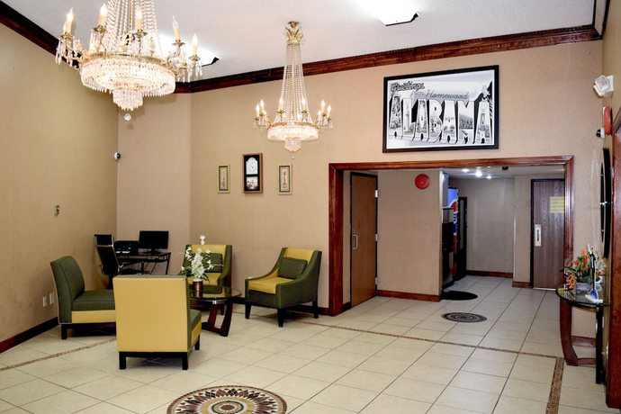 Imagen de los interiores del Hotel Super 8 By Wyndham Homewood Birmingham Area. Foto 18