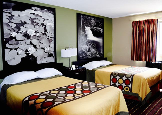 Imagen de la habitación del Hotel Super 8 By Wyndham Homewood Birmingham Area. Foto 11