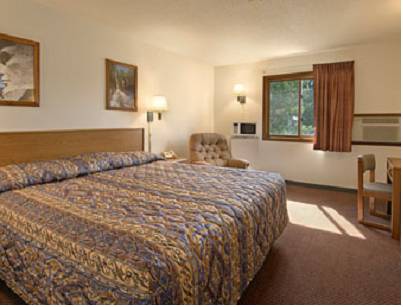 Imagen de la habitación del Hotel Super 8 By Wyndham Hot Springs. Foto 2