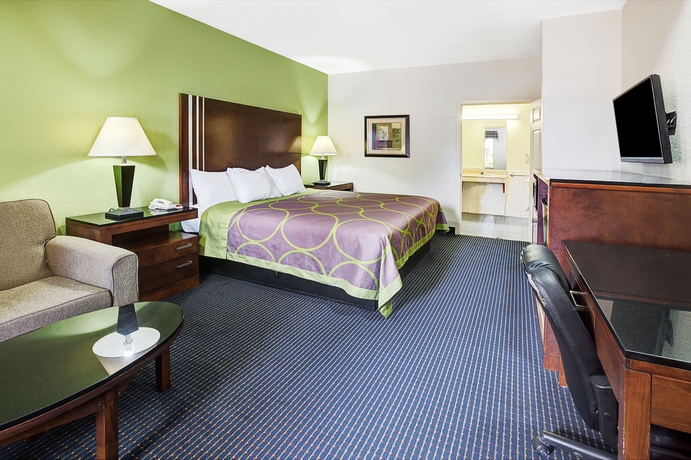 Imagen de la habitación del Hotel Super 8 By Wyndham Houston Hobby Airport South. Foto 11
