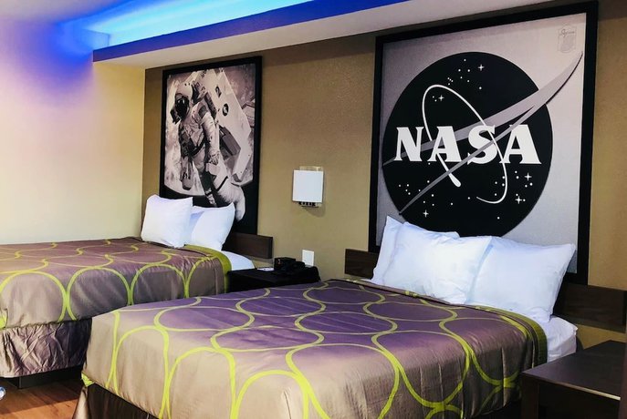 Imagen de la habitación del Hotel Super 8 By Wyndham Houston Northwest Cypress. Foto 5