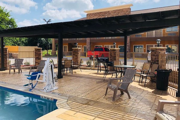 Imagen de los exteriores del Hotel Super 8 By Wyndham Houston Northwest Cypress. Foto 14