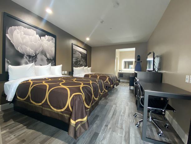 Imagen de la habitación del Hotel Super 8 By Wyndham Houston Nw Beltway 8/west Rd. Foto 9