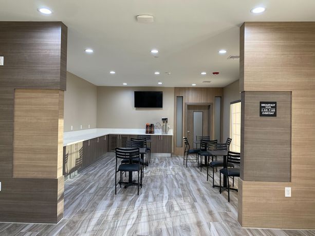 Imagen del bar/restaurante del Hotel Super 8 By Wyndham Houston Nw Beltway 8/west Rd. Foto 2