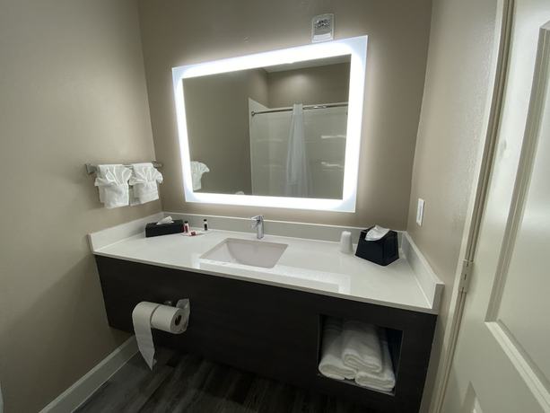 Imagen de la habitación del Hotel Super 8 By Wyndham Houston Nw Beltway 8/west Rd. Foto 14