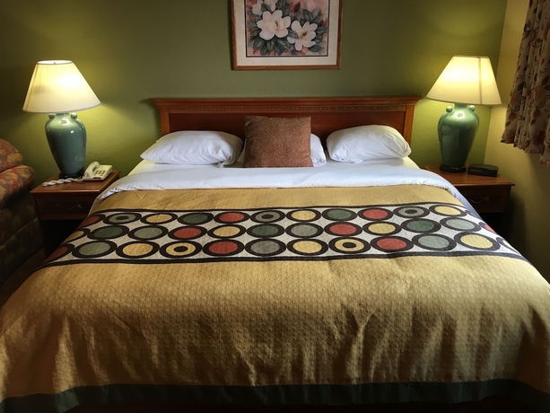 Imagen de la habitación del Hotel Super 8 By Wyndham Howe. Foto 9