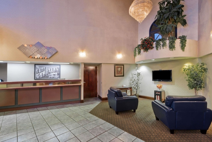 Imagen de los interiores del Hotel Super 8 By Wyndham Huntersville/charlotte Area. Foto 12