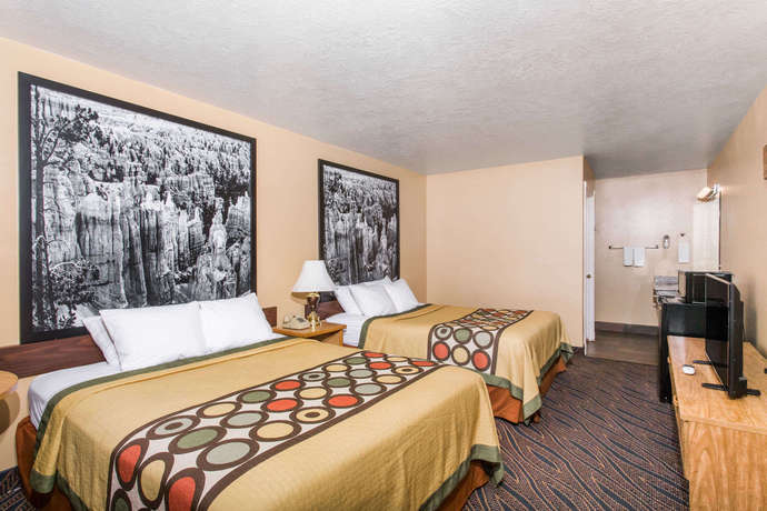 Imagen de la habitación del Hotel Super 8 By Wyndham Hurricane Zion National Park. Foto 6