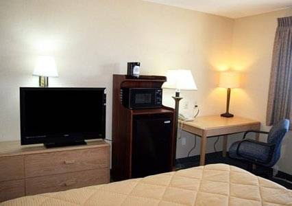 Imagen de la habitación del Hotel Super 8 By Wyndham Hutchinson. Foto 11