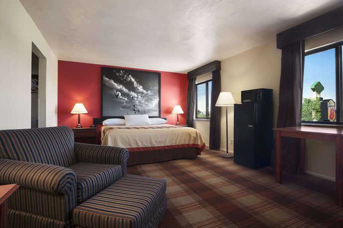 Imagen de la habitación del Hotel Super 8 By Wyndham Idaho Falls. Foto 7