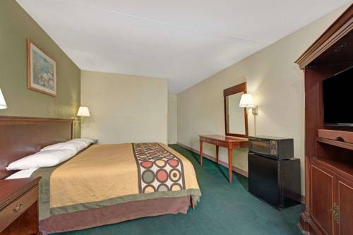 Imagen de la habitación del Hotel Super 8 By Wyndham Indianapolis South. Foto 3