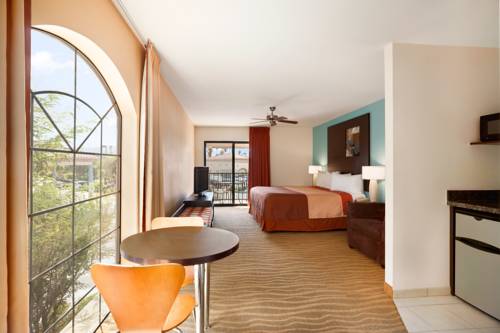 Imagen de la habitación del Hotel Super 8 By Wyndham Indio. Foto 10