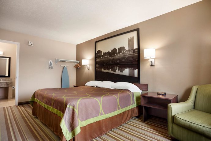 Imagen de la habitación del Hotel Super 8 By Wyndham Jackson. Foto 17