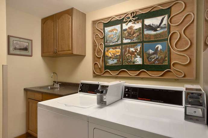 Imagen de los interiores del Hotel Super 8 By Wyndham Jackson Hole. Foto 7