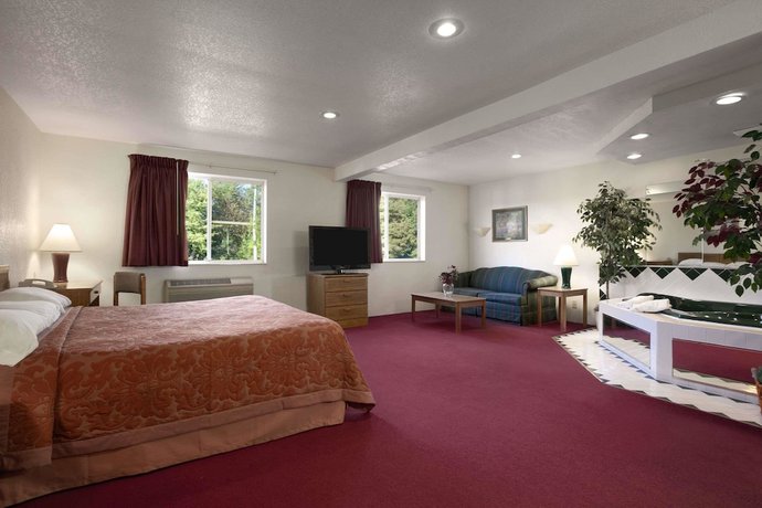 Imagen de la habitación del Hotel Super 8 By Wyndham Johnstown. Foto 10