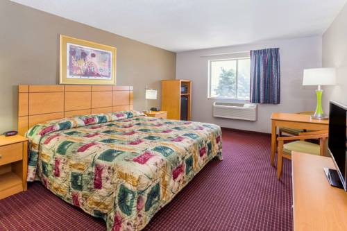 Imagen de la habitación del Hotel Super 8 By Wyndham Joliet I-55 N/chicago. Foto 7