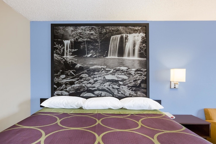 Imagen de la habitación del Hotel Super 8 By Wyndham Jonesboro. Foto 10