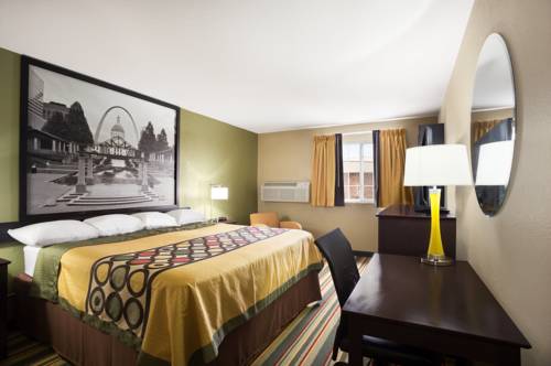 Imagen de la habitación del Hotel Super 8 By Wyndham Joplin. Foto 5