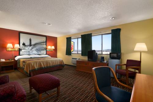 Imagen de la habitación del Hotel Super 8 By Wyndham Kalamazoo. Foto 4