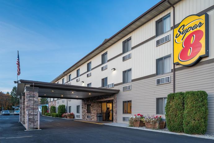 Imagen general del Hotel Super 8 By Wyndham Kalispell Glacier National Park. Foto 2