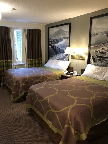 Imagen de la habitación del Hotel Super 8 By Wyndham Kamloops East. Foto 3