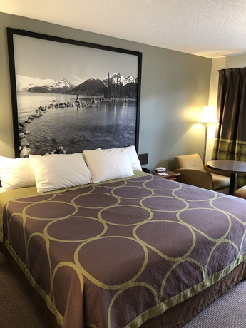 Imagen de la habitación del Hotel Super 8 By Wyndham Kamloops East. Foto 13