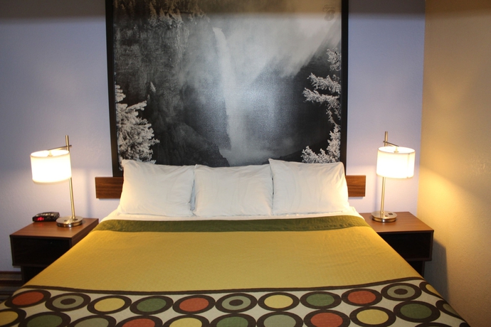 Imagen de la habitación del Hotel Super 8 By Wyndham Kamloops On The Hill. Foto 15