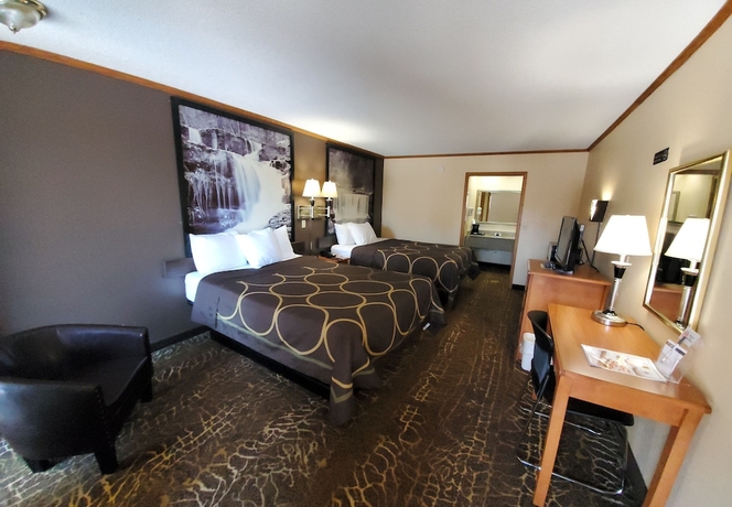 Imagen de la habitación del Hotel Super 8 By Wyndham Kansas City Airport North. Foto 15