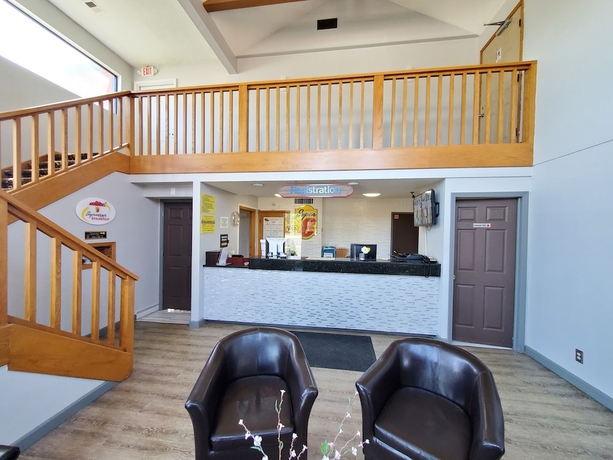 Imagen de los interiores del Hotel Super 8 By Wyndham Kansas City Airport North. Foto 18