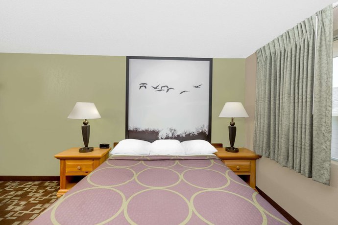 Imagen de la habitación del Hotel Super 8 By Wyndham Kearney. Foto 11