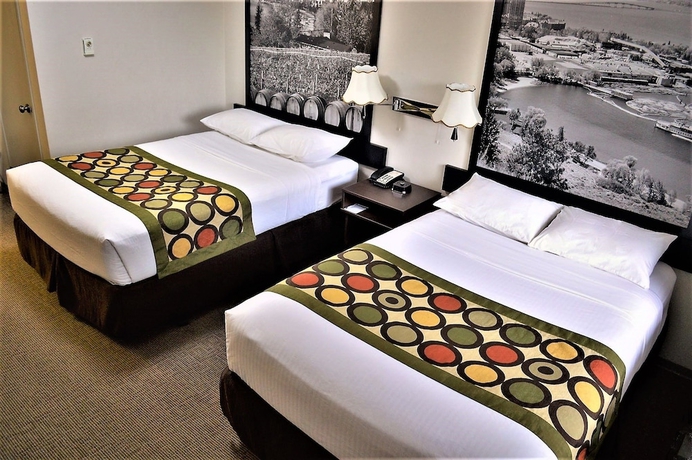 Imagen de la habitación del Hotel Super 8 By Wyndham Kelowna Bc. Foto 6