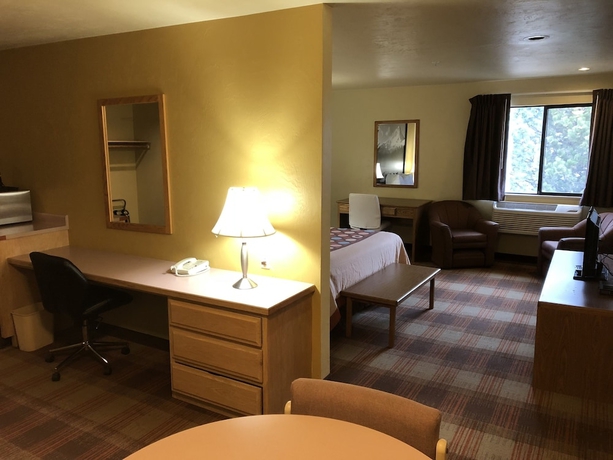 Imagen de la habitación del Hotel Super 8 By Wyndham Kennewick. Foto 7