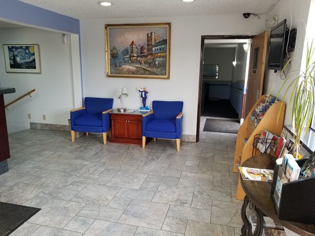 Imagen del bar/restaurante del Hotel Super 8 By Wyndham Kenosha/pleasant Prairie. Foto 2