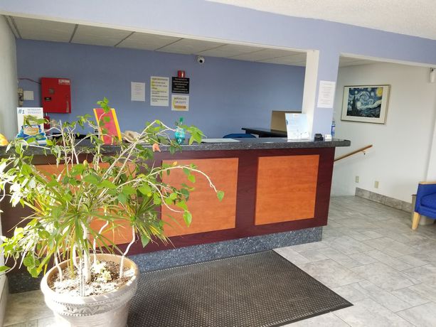 Imagen de los interiores del Hotel Super 8 By Wyndham Kenosha/pleasant Prairie. Foto 17
