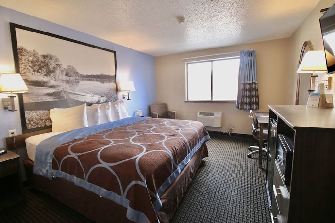 Imagen de la habitación del Hotel Super 8 By Wyndham Kenosha/pleasant Prairie. Foto 11
