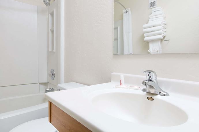 Imagen de la habitación del Hotel Super 8 By Wyndham Ketchikan. Foto 7