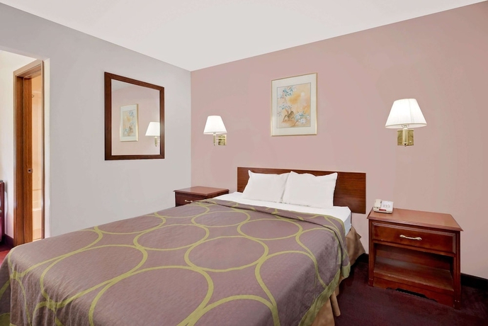 Imagen de la habitación del Hotel Super 8 By Wyndham Keystone/mt. Rushmore. Foto 3