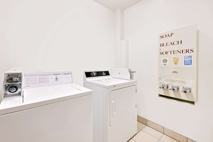 Imagen de los interiores del Hotel Super 8 By Wyndham Keystone/mt. Rushmore. Foto 15