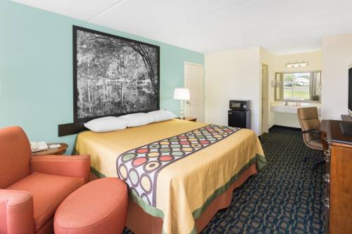 Imagen de la habitación del Hotel Super 8 By Wyndham Kingsland I-95/naval Base Area. Foto 4