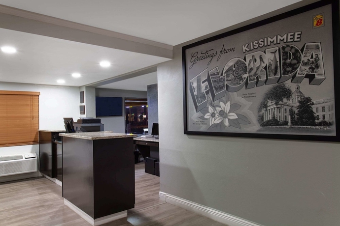 Imagen de los interiores del Hotel Super 8 By Wyndham Kissimmee. Foto 16