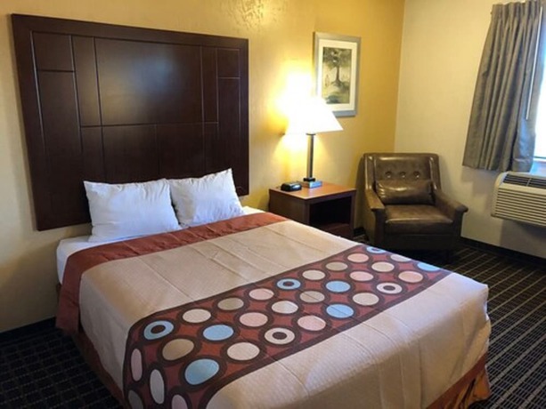 Imagen de la habitación del Hotel Super 8 By Wyndham Klamath Falls. Foto 3